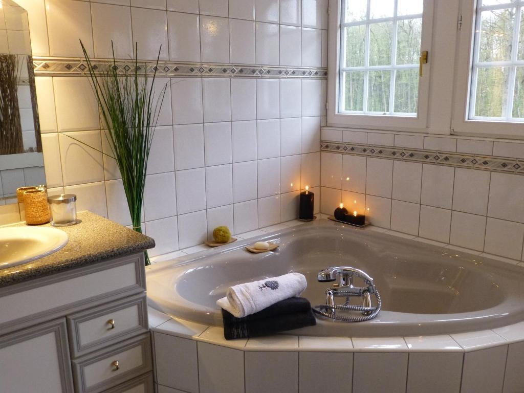 אגנו Chambres D'Hotes La Parenthez' חדר תמונה